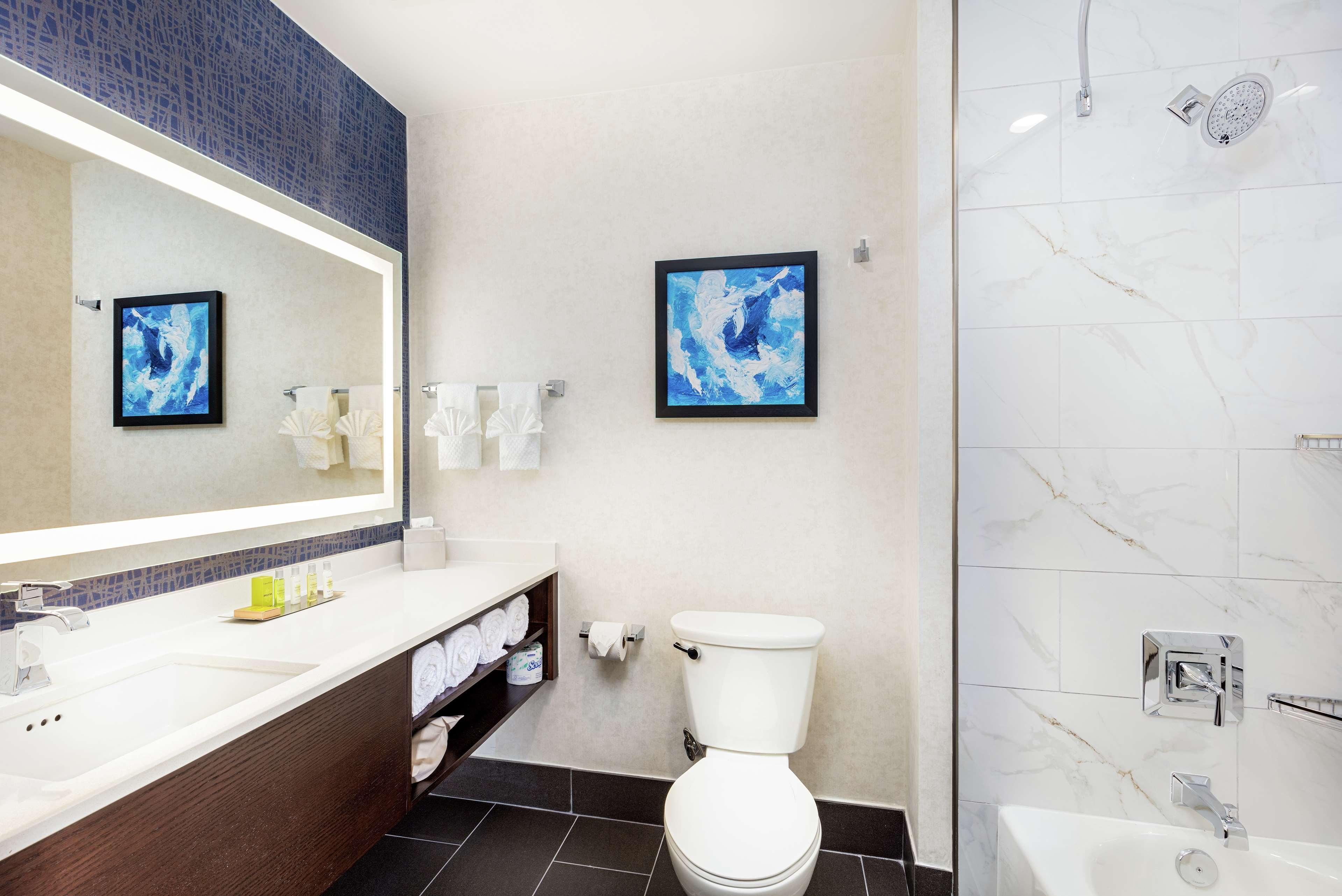 Hotel Doubletree By Hilton Pomona Exterior foto