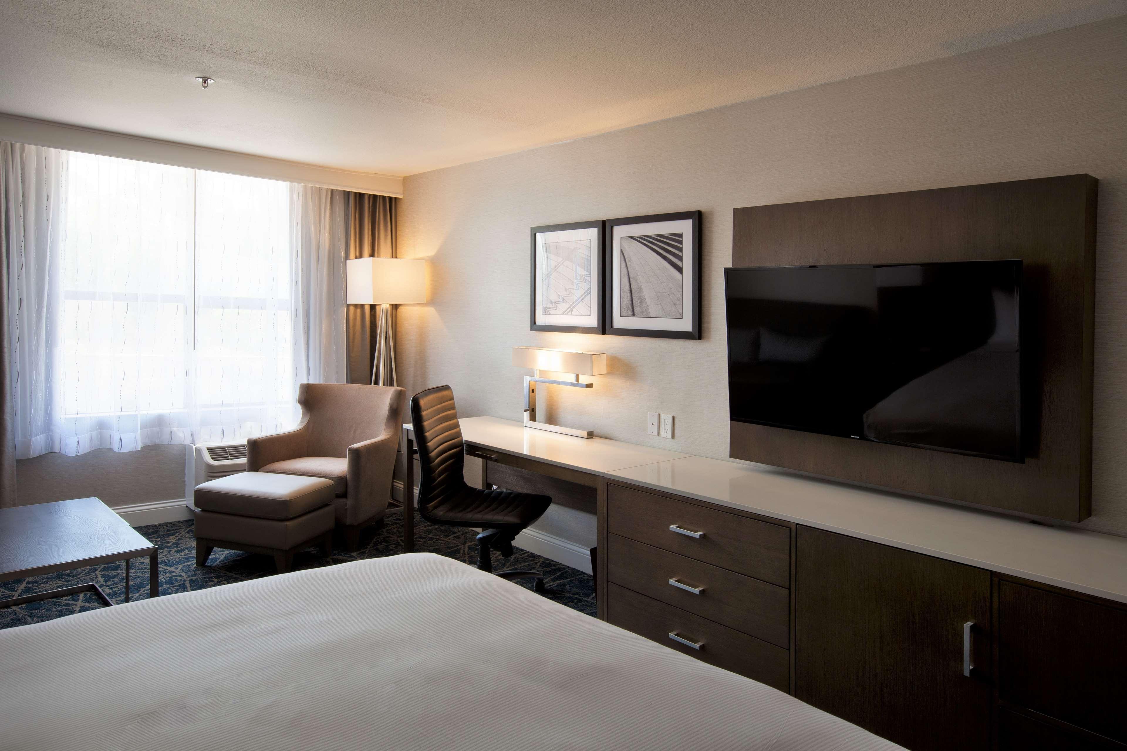 Hotel Doubletree By Hilton Pomona Exterior foto